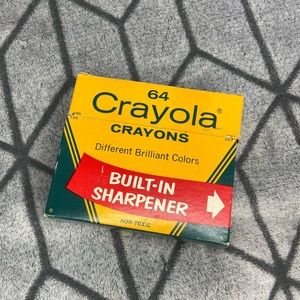 Vintage 1960s Crayola Crayons B1